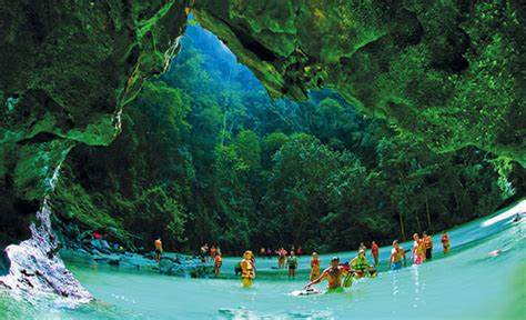 ถ้ำมรกต