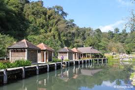 ล่องแพไม้ไผ่ปางอุ๋ง